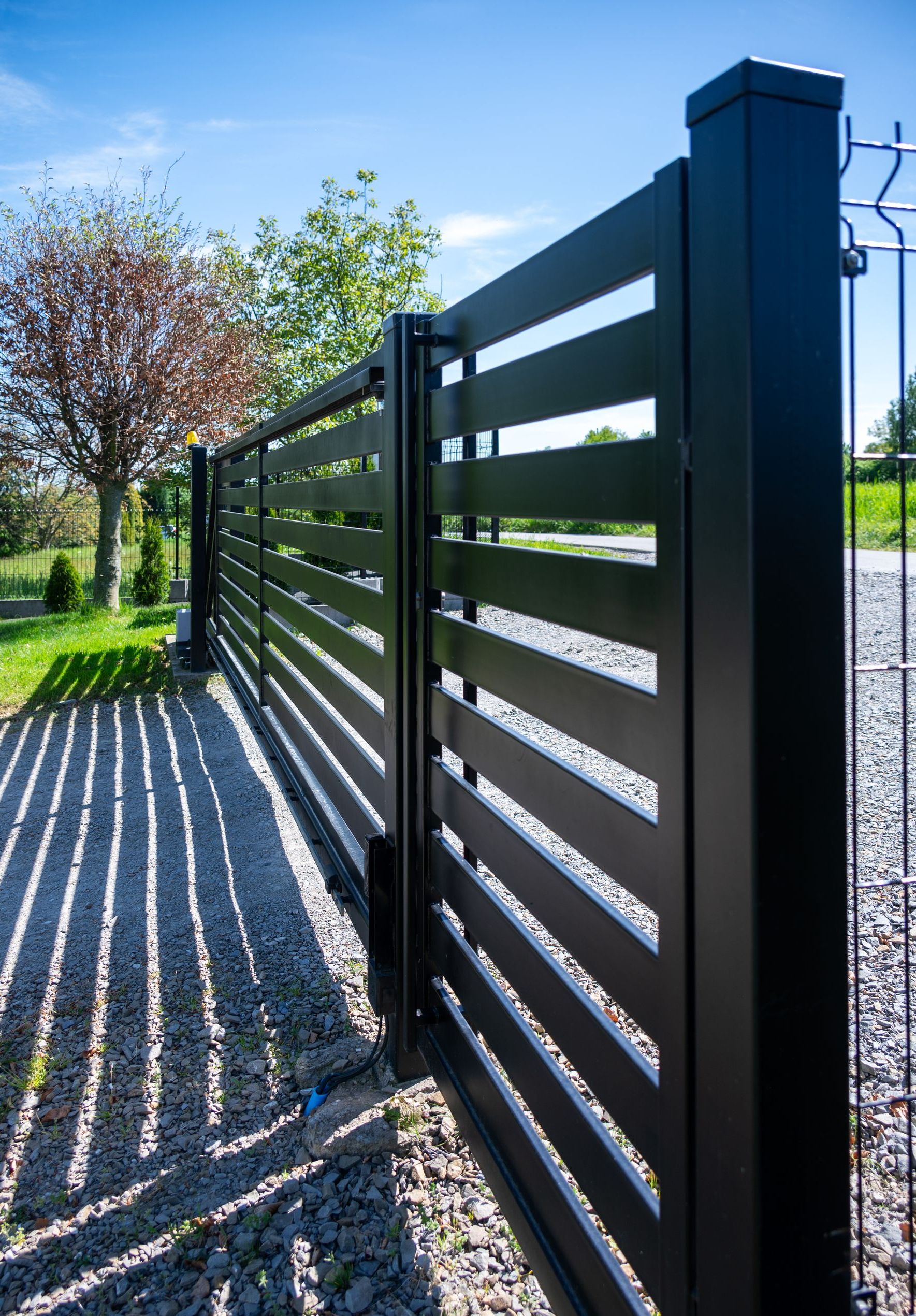 Brama przesuwna palisadowa